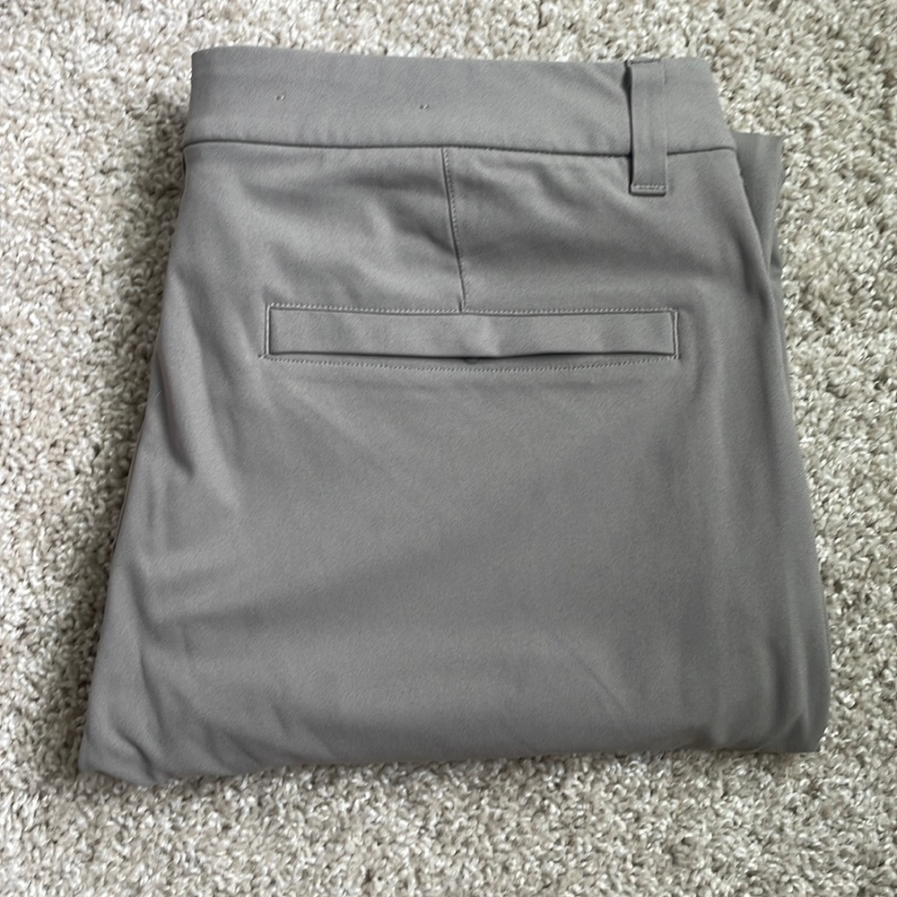 Lululemon Mens Commission Slim Pants size 34x30 Carbon Dust